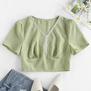 𝅺CROPPED green gingham blouse with lace trim 6 Spring Summer Twee Retro